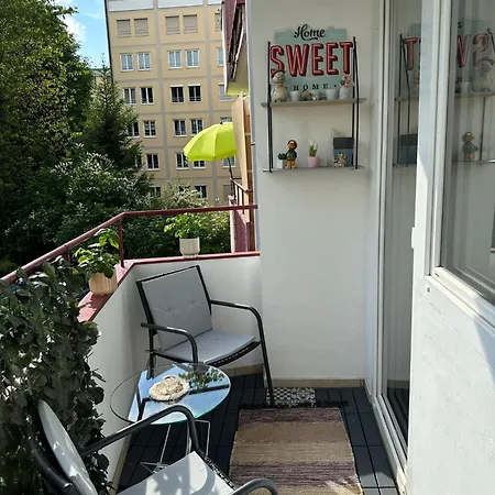Stylish Near Train-station Parking Extra