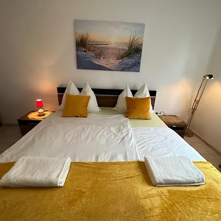 Stylish Near Train-station Parking Extra *